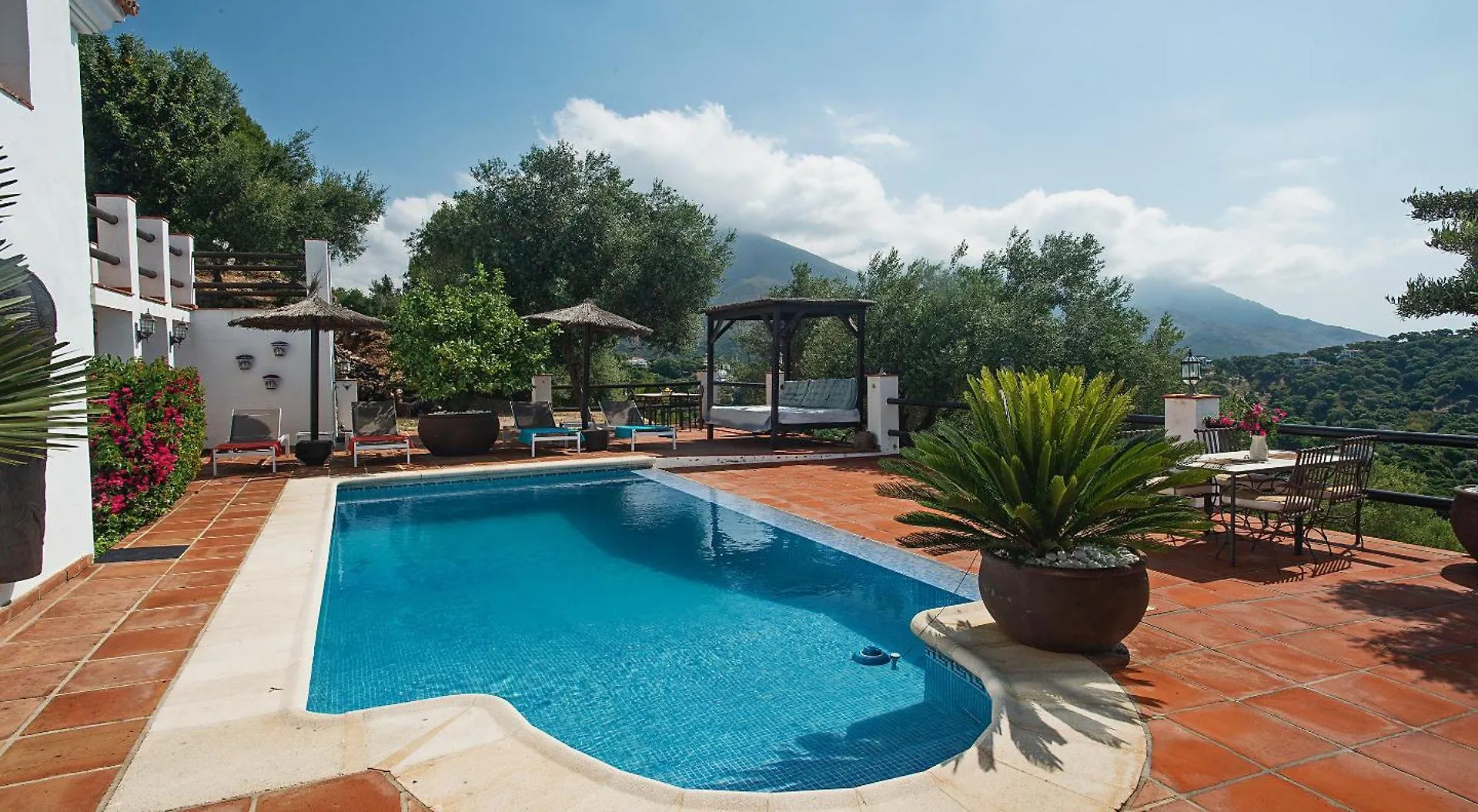 Private Villa With Pool And Amazing Views Casares Španělsko